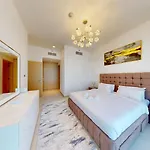 Primestay - 2Br With Canal View In Creek Harbour