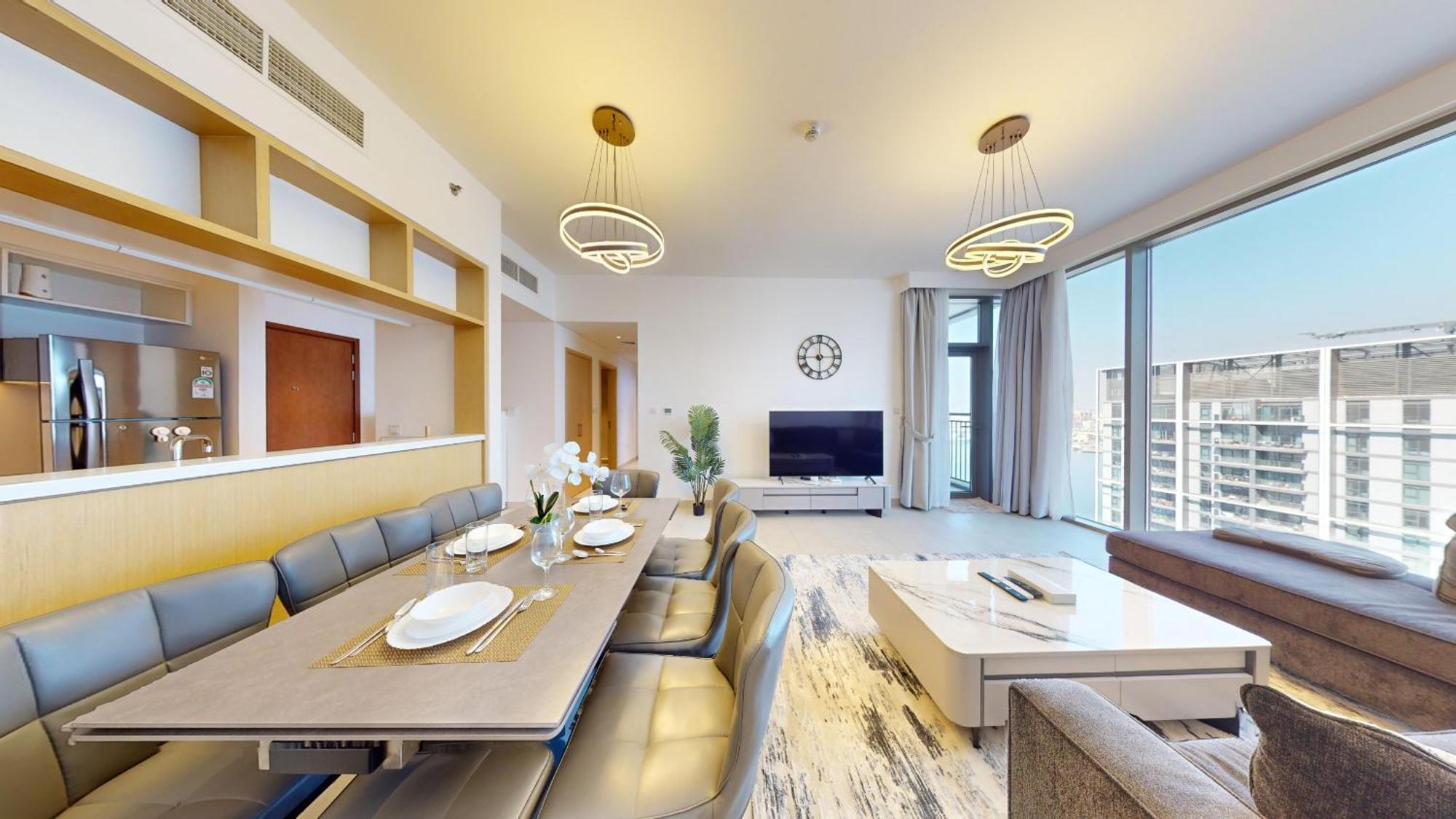 Primestay - 2br With Canal View In Creek Harbour